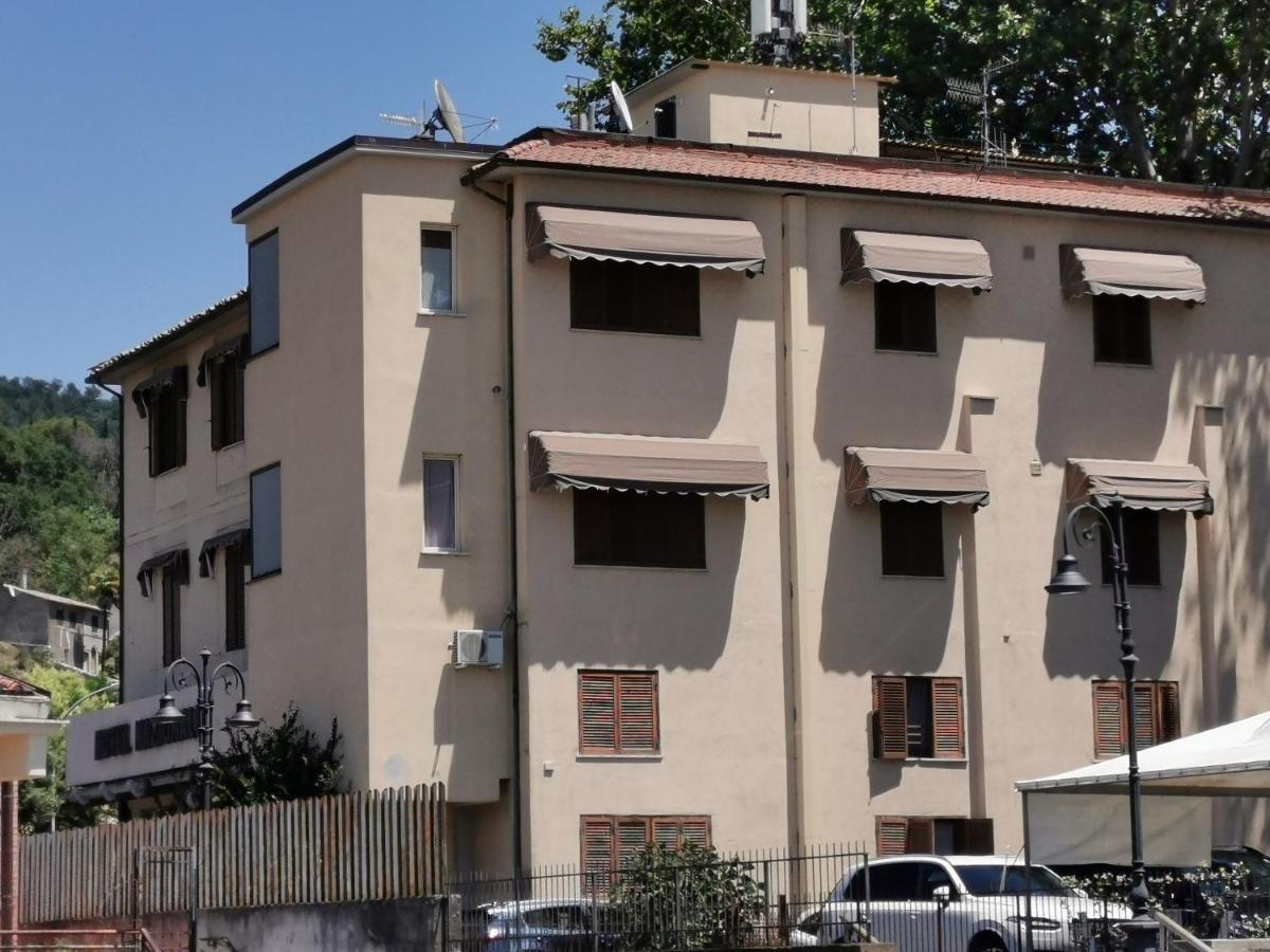 Hotel Nazionale Bolsena Esterno foto